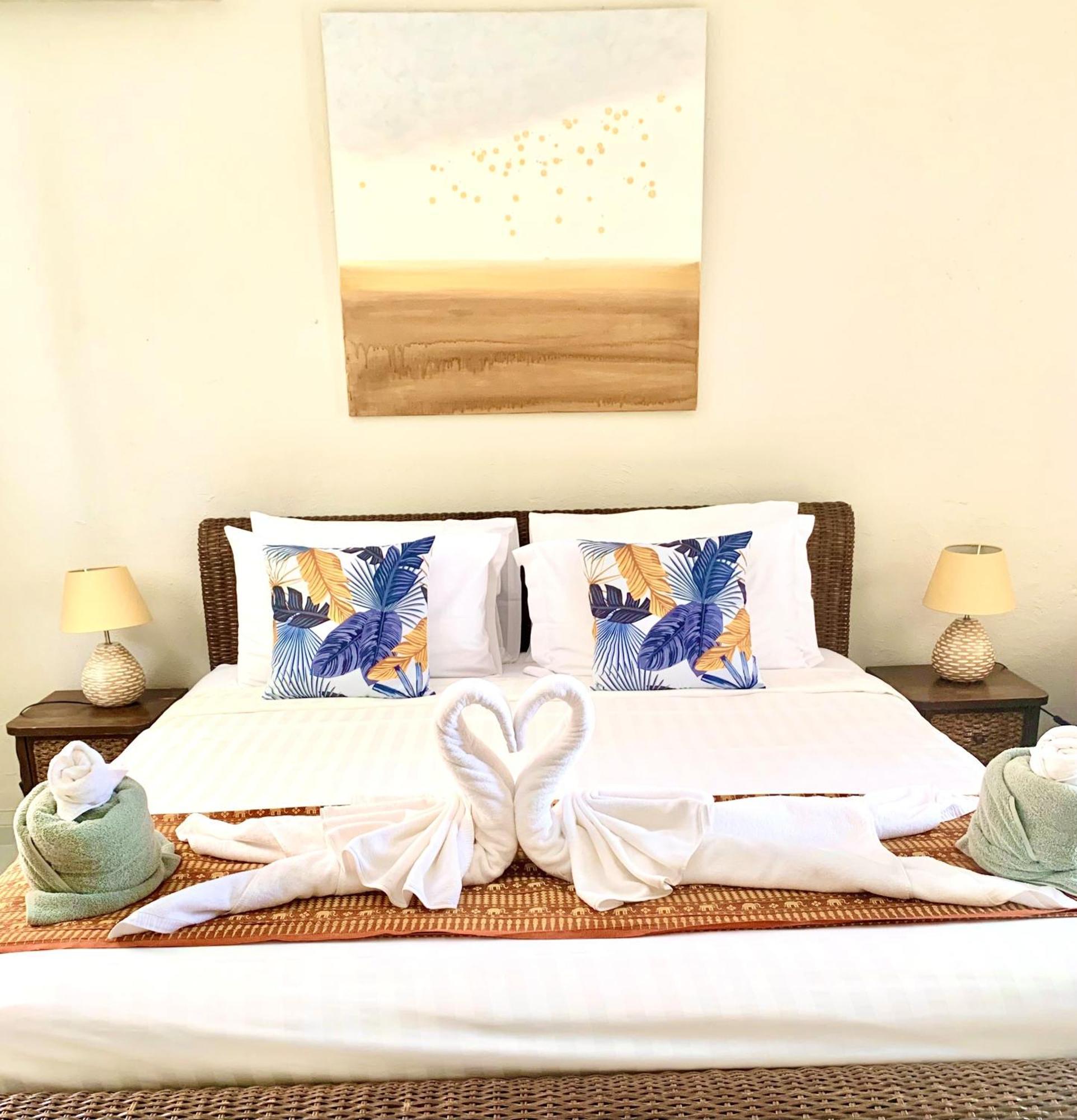 Beachfront Villa Charmant With Private Pool Koh Samui Bagian luar foto